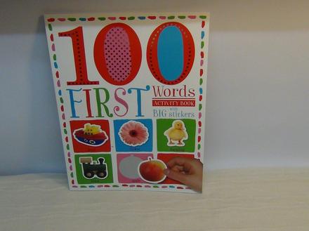 100 first words activity + stickers nsp18, 