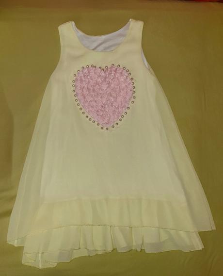 Ľahké letné šaty so srdcom, 104