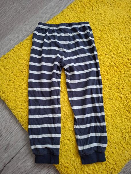 Tmavo-modré legíny, lupilu,98
