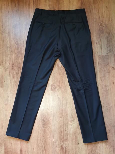 Pánsky oblek + kravata, 48