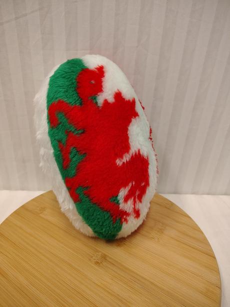 Plyšová ragbyová lopta, motív wales, 28 cm, 
