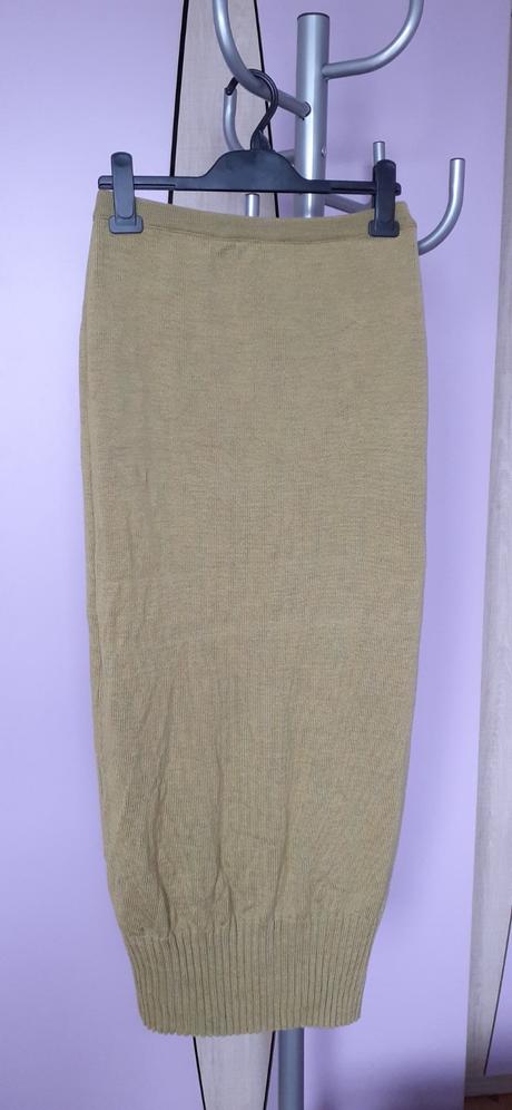 Nenosena upletova sukna, 38