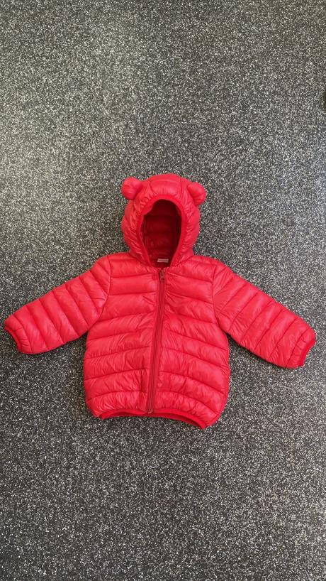 Bundička s uškami, 80