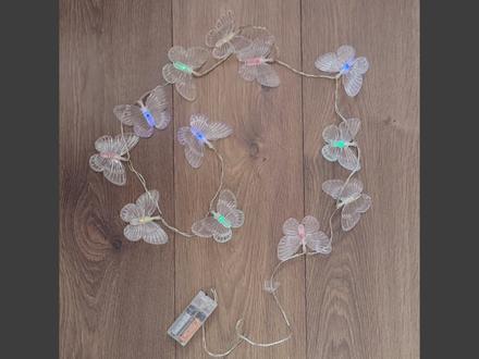 Svetelná reťaz motýle, 