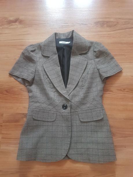 Zaujímavé sako-blúzka, s