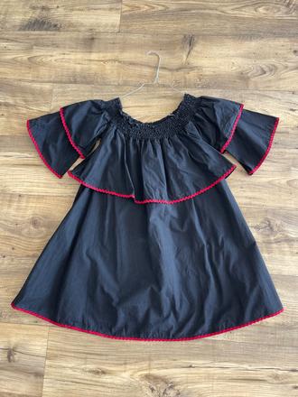 Šaty pretty little thing, s