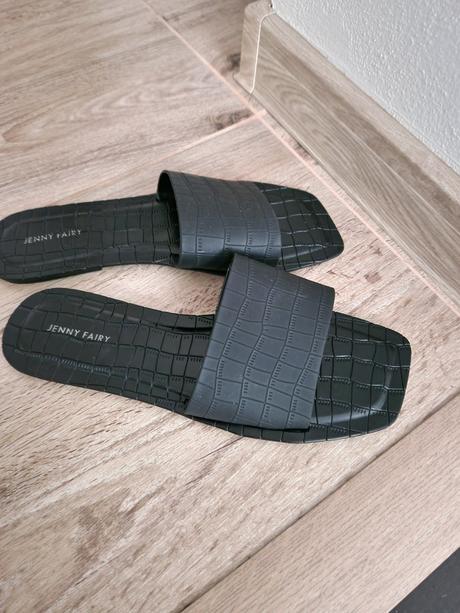 Nove slapky 41, 41