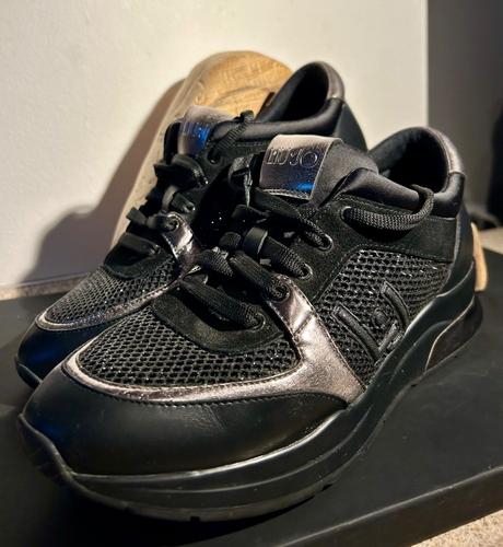 Liu.yo topanky, liu jo,39