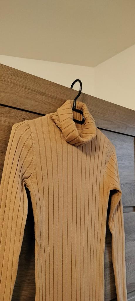 Rolákové šaty - farba camel xs/s, s