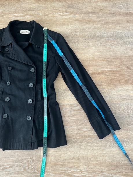 Čierny kabátik e-vie, e-vie,s