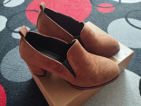 Nové, dámske topánky, 39