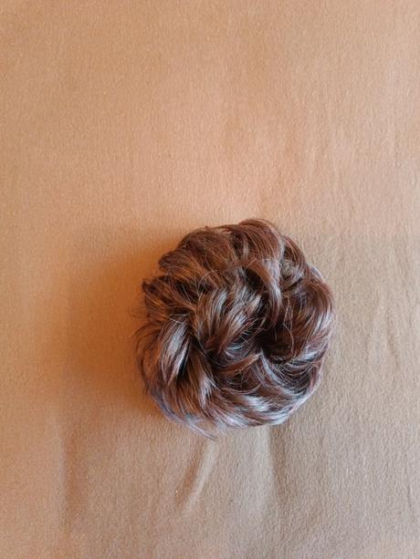 Príčesok na gumičke, 