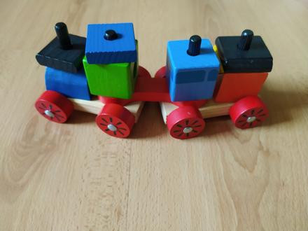Drevený vláčik, 