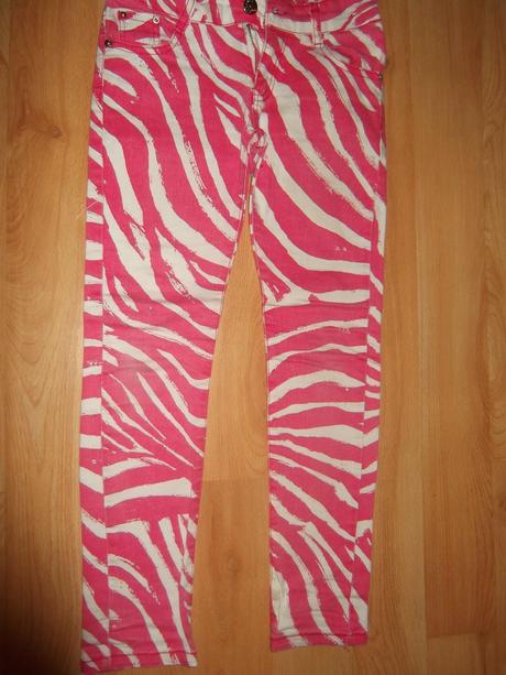 Dievčenské nohavice, 152