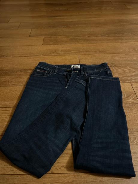 Predám rifle, tommy hilfiger,152