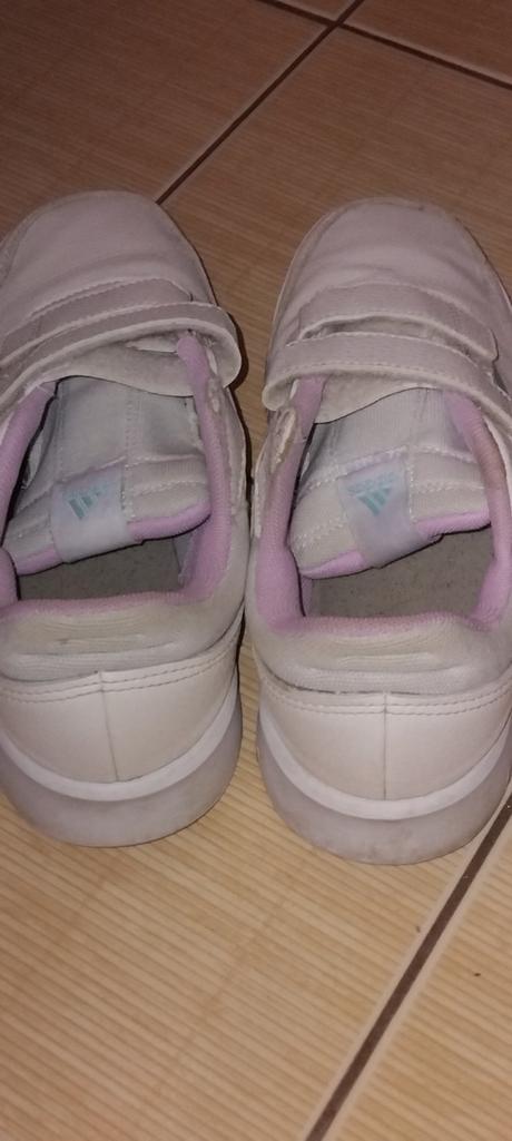 Dievčenské  botasky, adidas,38