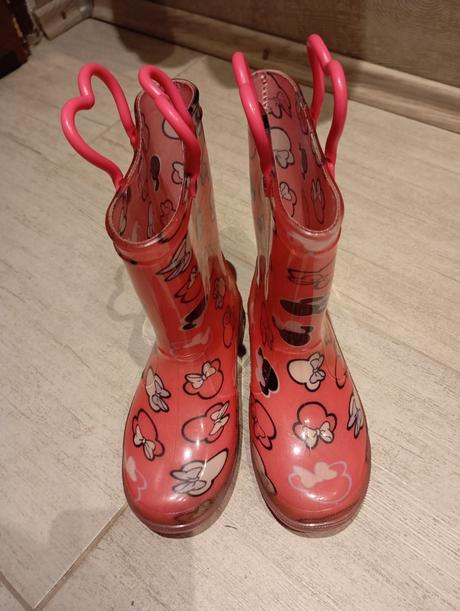 Blikajúce gumáky, 29