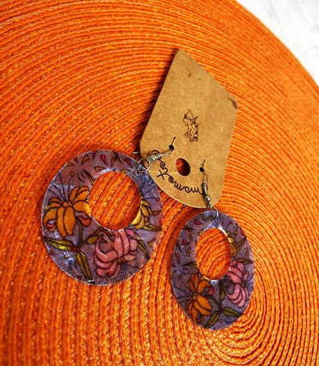 Perleťové náušnice, 