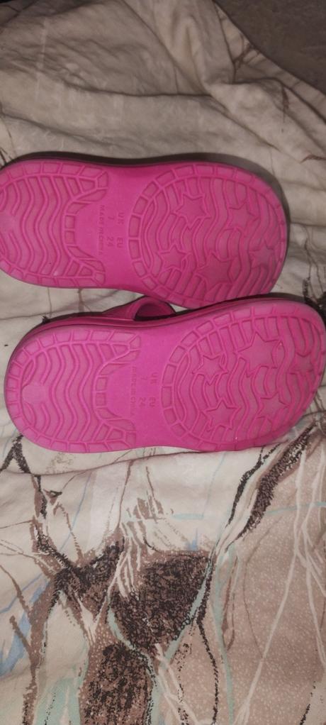 Topánky do vody, 24