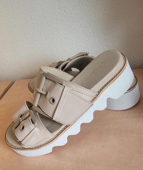 Kozene slapky/sandale marc cain, 37