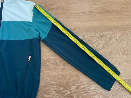 Športová bunda, decathlon,146