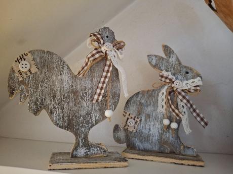 2ks drevene dekoracie sliepka a zajacik, 