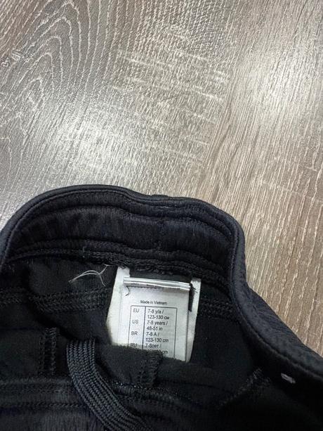 Decathlon chlapcenske sportove teplaky na 7-8 roko, decathlon,122