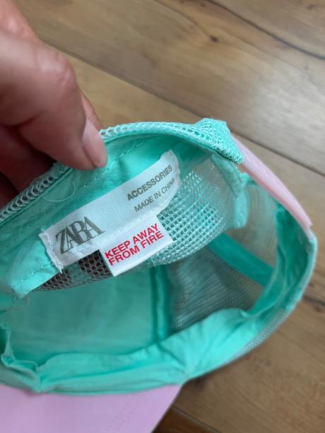 Šiltovka zara, zara,104