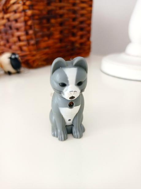 Originálne svietiaci prívesok na kľúče so zvukom,