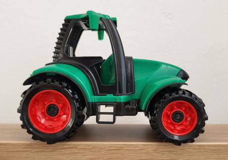 Traktor, sklápač, báger, 