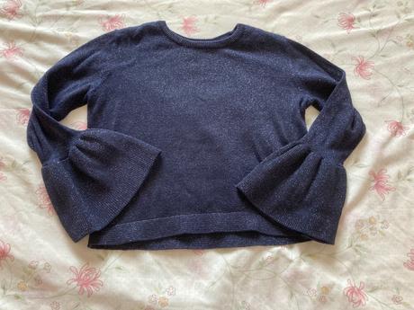 Svetríkový crop top so zvonovými rukávmi, h&m,134