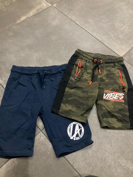 Šortky 2ks, takko,134