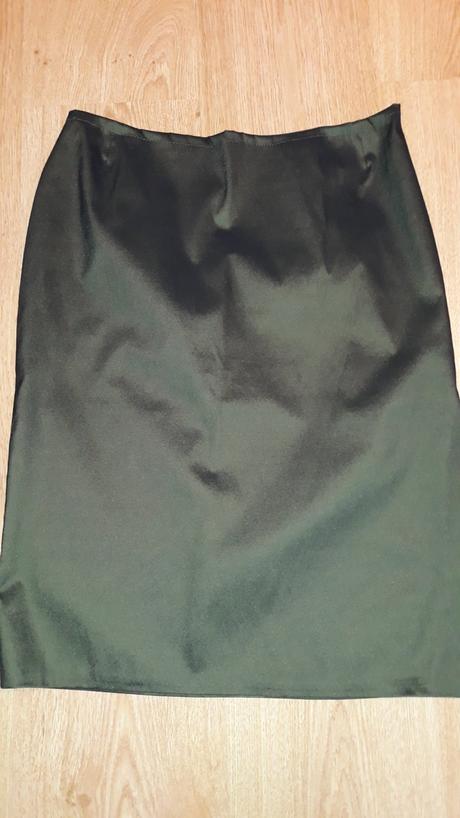 Olivový set sukňa a top, m