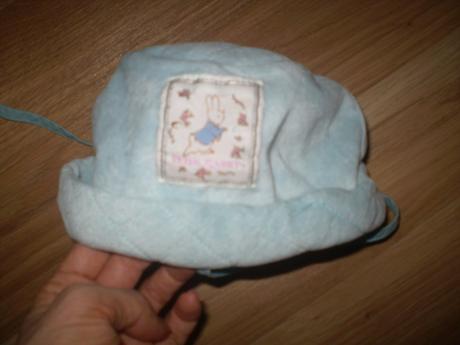 Zamatova ciapocka-klobucik, c&a,80