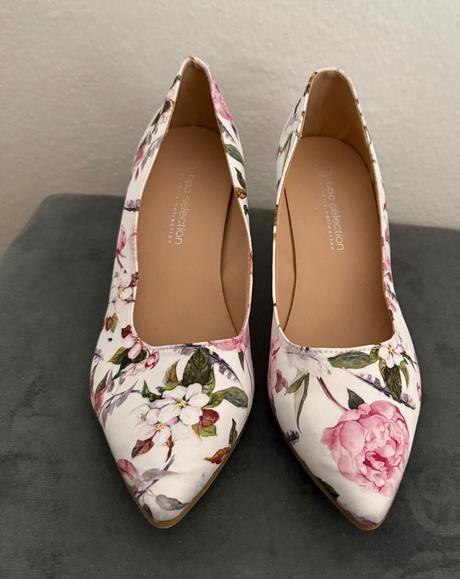 Dámske kvetované lodičky veľ.38, 38