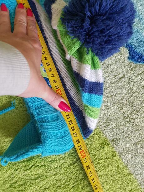 Čiapka so šálom, 92