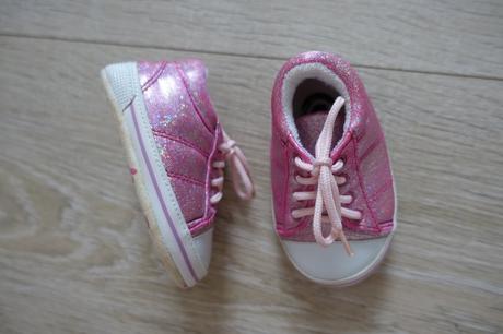 Capačky trblietavé, 18