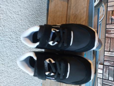 Tenisky takmer nenosené, reebok,32