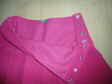 Ruzova manchesterova sukna, s