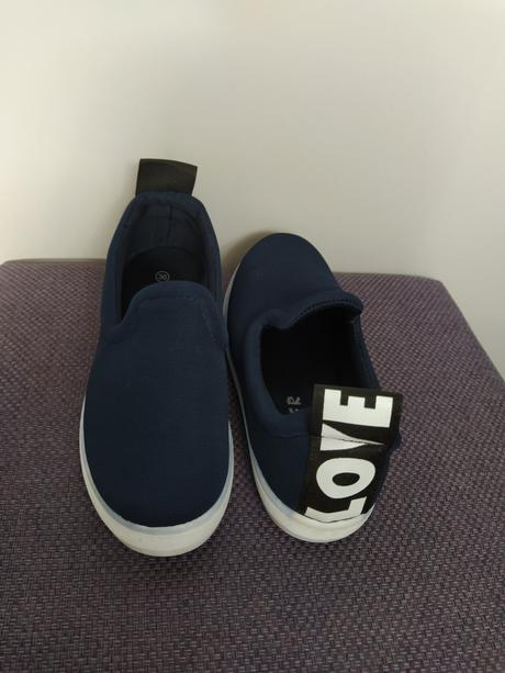 Prezuvky, nasuvačky, 36