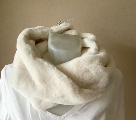 Kožušinový nákrčník, pepco