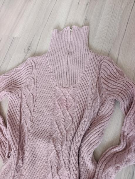 Pekné pletené šaty, gate,l