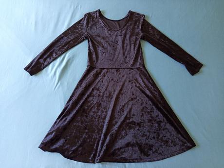 Áčkové šaty zamatove, h&m,170