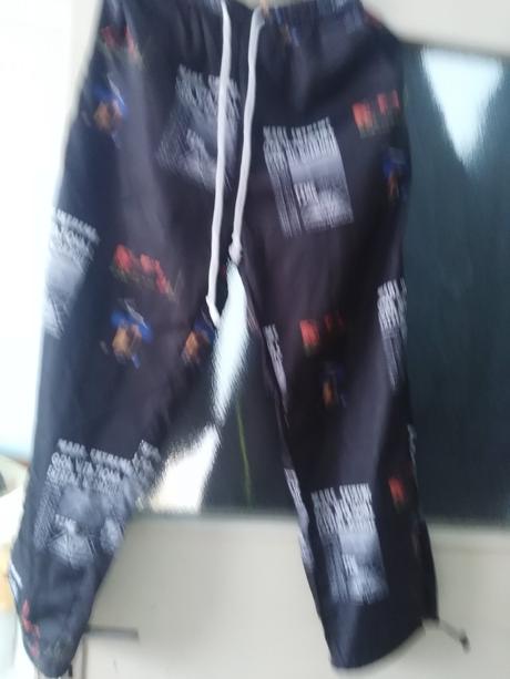 Sportove nohavice, l