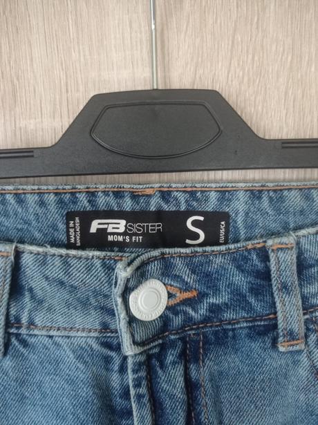 Rôzne rifle, rôzne značky, s