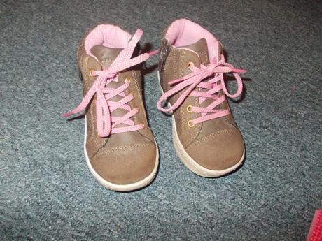 Pekné topanočky, 23