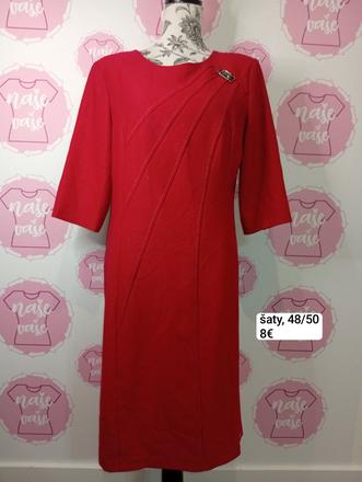 Červené šaty s prackou, 48