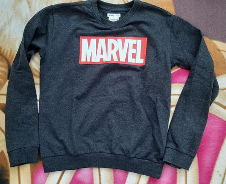 Mikina krasna marvel, neoblecena, marvel,158