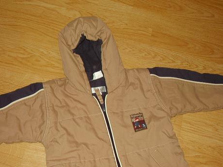 Pekny hnedy overal, 68