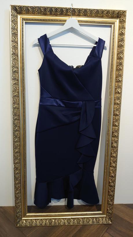 Spoločenské šaty, 40